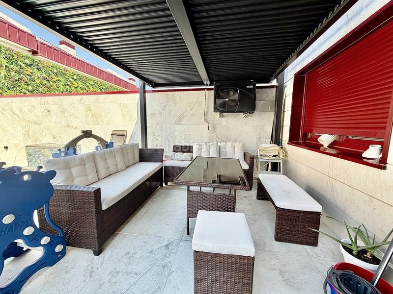 Foto 2c80704a-0b33-462e-8405-436639ba71a5. Casa adosada chalet adosado de diseño con piscina climatizada en rivas Urbanizaciones rivasvaciamadrid en Rivas - Vaciamadrid