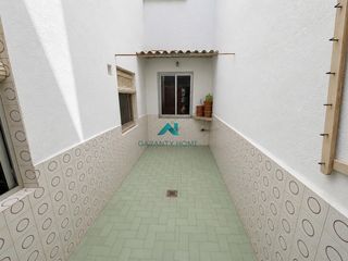Casa in Jamilena. Casa en jamilena con terraza, patio y buhardilla