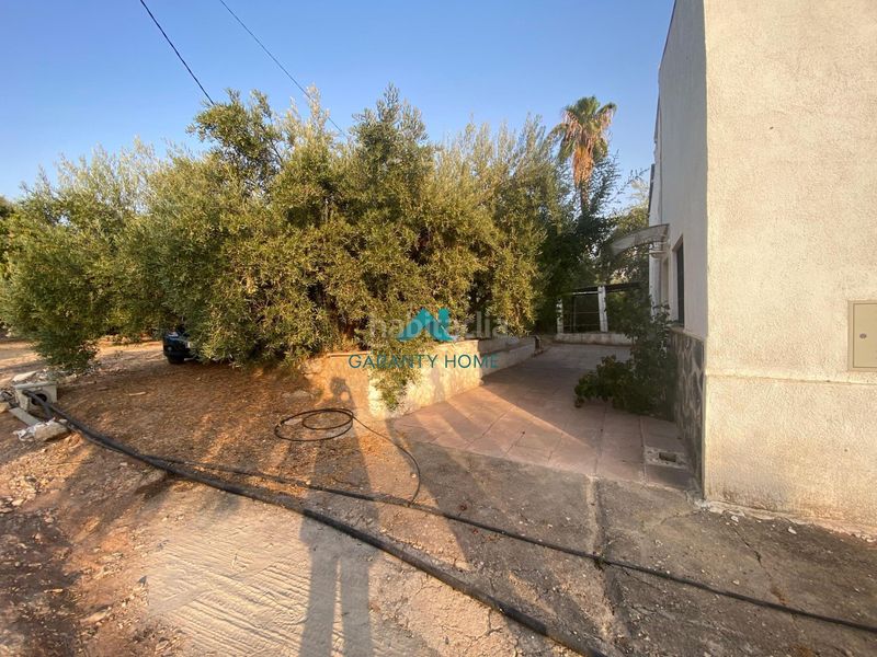 Foto 5371df42-17b4-415b-85f3-fd00967891e7. Casa amb piscina a Alcaudete