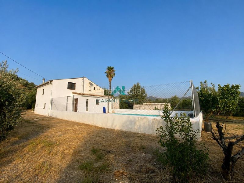 Foto bd3da79c-deb7-4090-af01-2c20ef5fc464. Casa amb piscina a Alcaudete