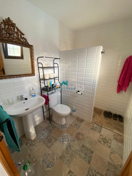 Foto bff24bc6-52e0-47a3-b6d5-463369b8842c. Casa amb piscina a Alcaudete