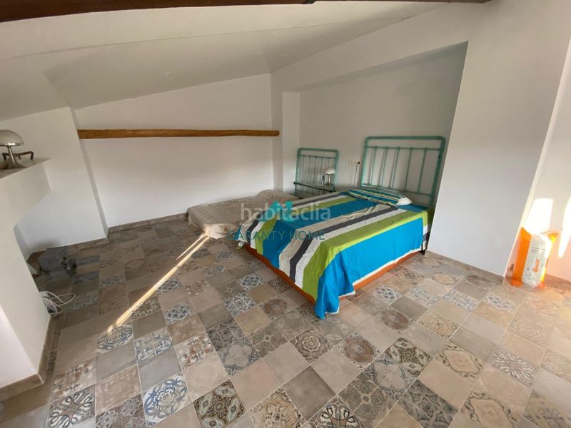 Foto d98e23ea-2d5d-4621-b26f-3c226872a740. Casa amb piscina a Alcaudete