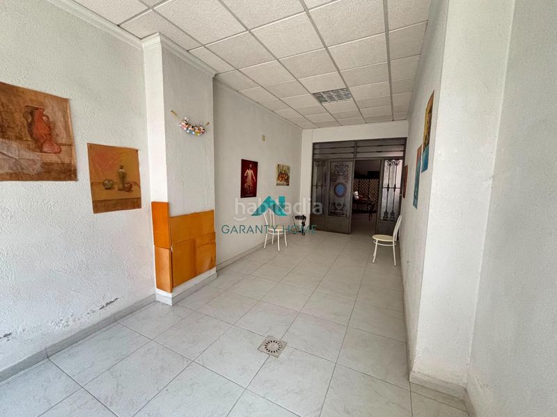 Foto a9e26a21-f671-4113-8cc4-123295ee76df. Edificio  junto al parque con tres viviendas en Torredonjimeno