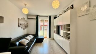 Etagenwohnung in Mejorada del Campo. Piso reformado con garaje, trastero y buhardilla independiente d