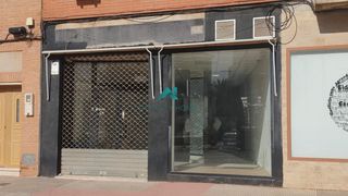 Locale commerciale in Barrio Peral-San Félix