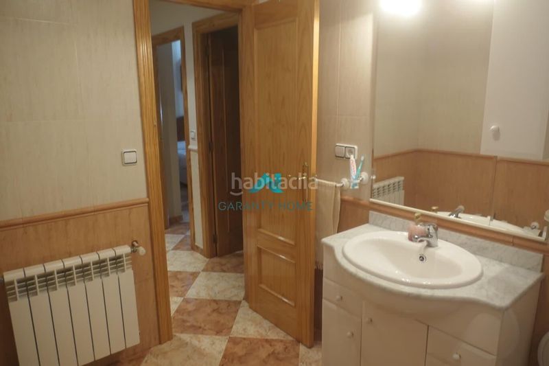 Foto 501ed8db-9081-4640-8941-78110da928b8. Casa amb calefacció aparcament a Martos