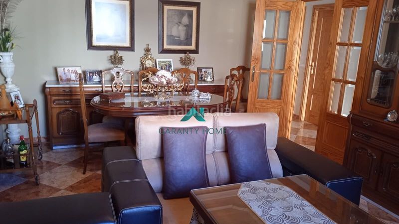 Foto b689b0c7-63cf-4d10-957e-5b2841376748. Casa amb calefacció aparcament a Martos