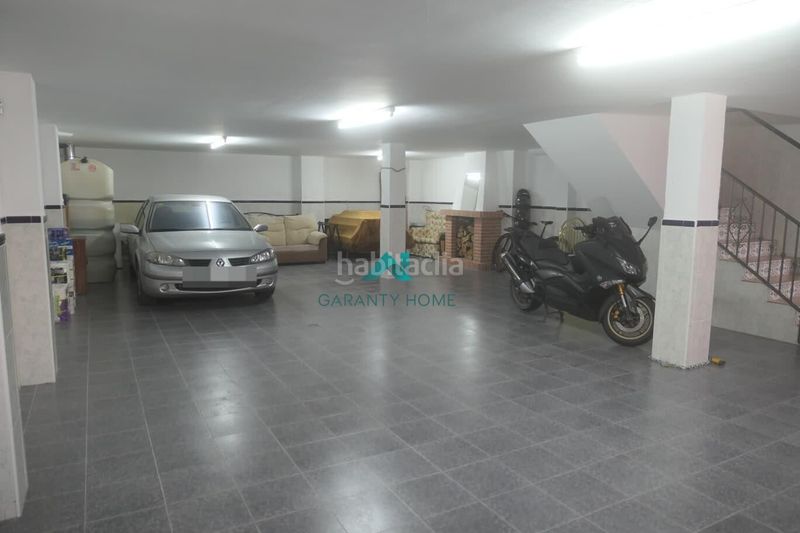 Foto f3e98ec8-93db-4056-89e6-882e576d6ad3. Casa amb calefacció aparcament a Martos