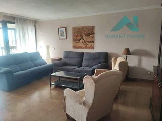 Miete Etagenwohnung in El Tardón - El Carmen. Piso para estudiantesprofesores frente al parque de los príncipe
