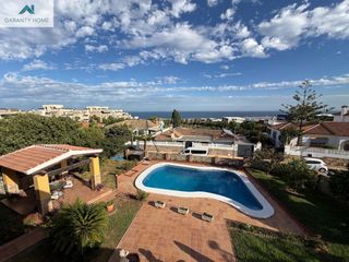 Chalet  Calle calle alguacilillo. Exclusiva villa con piscina y vistas al mar  torremolinos