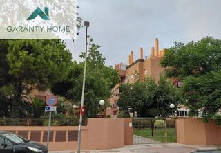 Etagenwohnung in El Consul - Ciudad Universitaria - El Romeral