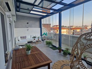 Penthouse in Martos. Ático en el centro de martos con amplia terraza acristalada