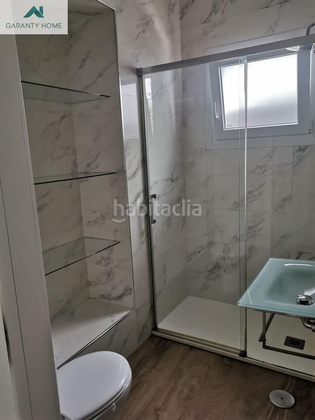 Foto c8296947-0de9-4bb9-b0e0-4487ca415f78. Miete etagenwohnung in Pedregalejo - Morlaco Málaga