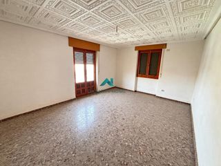 Flat in Torredonjimeno. Piso en torredonjimeno con gran amplitud y terraza