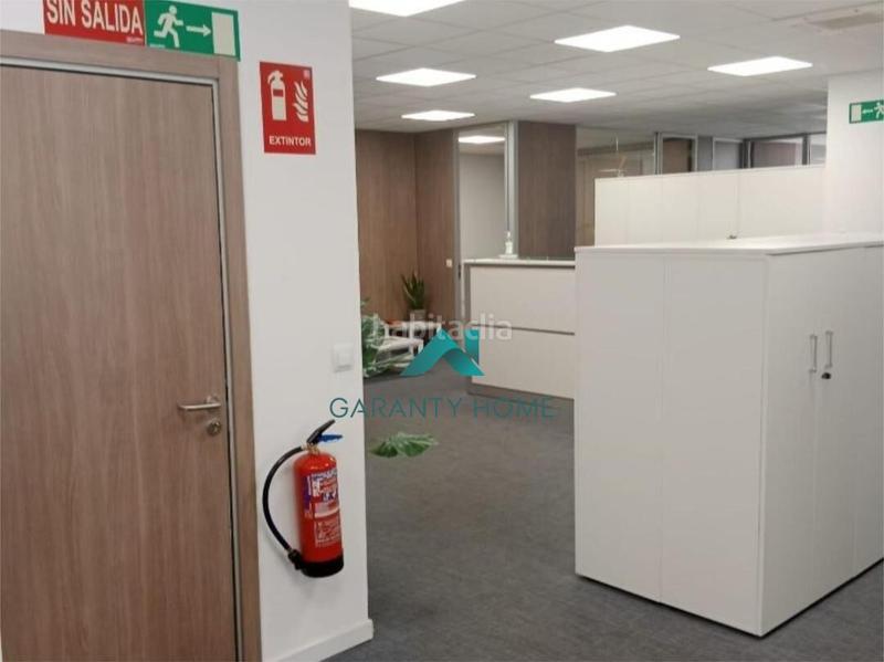 Foto 9e8c9c62-9140-4800-a7c3-e4db42e0c26d. Location bureau dans Simancas Madrid
