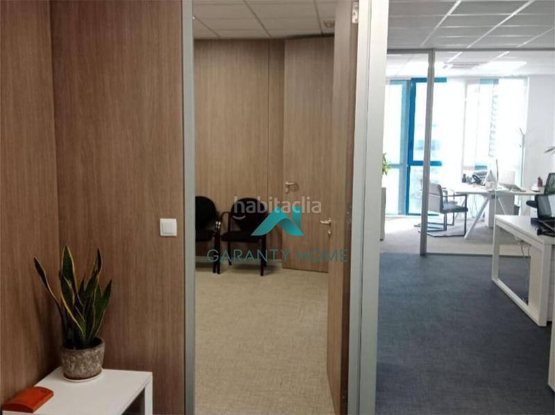 Foto de8cfbb4-5eb4-4881-8bd1-c39fd99b7c6c. Location bureau dans Simancas Madrid
