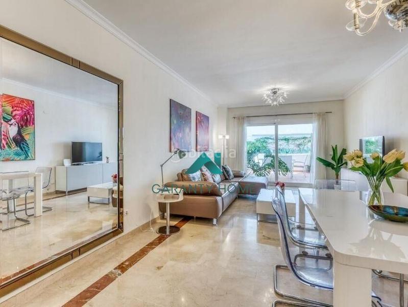 Foto d2918d80-8470-48c2-aafa-794ca48ecba6. Location appartement avec chauffage piscine dans La Concha - Resina Golf Estepona