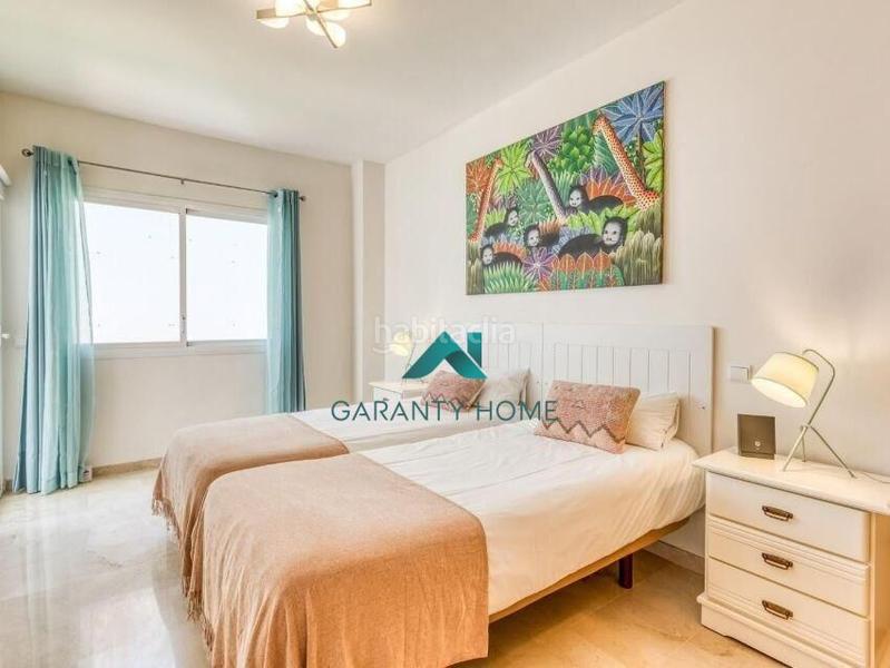 Foto f1844746-5150-4b5b-a637-bcad0fddf1a4. Location appartement avec chauffage piscine dans La Concha - Resina Golf Estepona