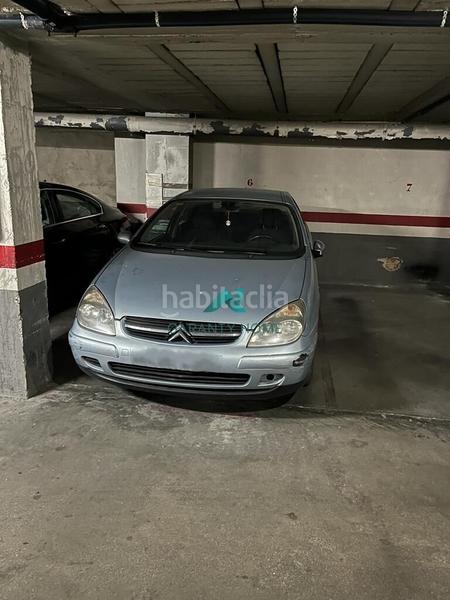 Foto b6a40497-1637-4e91-9194-81501ad9c314. Aparcament cotxe a San Francisco Lucena