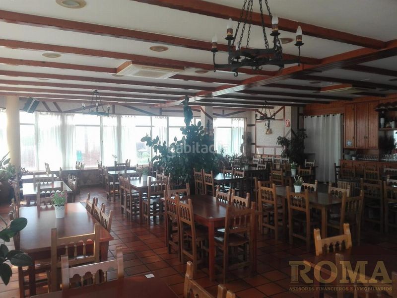 Foto b986f17f-bdd1-4cb8-95ee-c92f872d7f6e. Local comercial a Cabrerizos