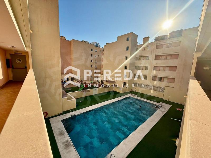 Foto 067a874b-72dd-4b1b-b3c7-e41baf88ea8c. Apartament amb piscina a Roquetas pueblo Roquetas de Mar