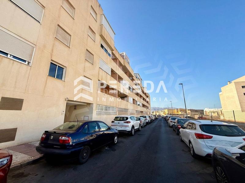 Foto b2a098cc-e1c1-40ec-aaec-fb2fb3c6dbcf. Apartament amb piscina a Roquetas pueblo Roquetas de Mar