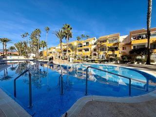 Apartamento  Avenida entremares. Precioso apartamento con jardin