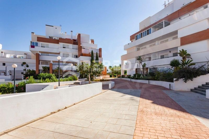 Foto bc378915-e2f4-4f18-abc7-624b1b5b2935. Pis amb aparcament piscina a El Sabinar-Urbanizaciones-Las Marinas-Playa Serena Roquetas de Mar