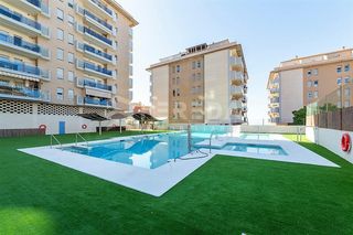 Appartamento  Avenida bahia de almeria (a). Piso con climatización central en un residencial con piscina, zo