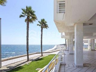Apartament  Calle regidor. A 50 metros del mar! apartamento con trastero y residencial con