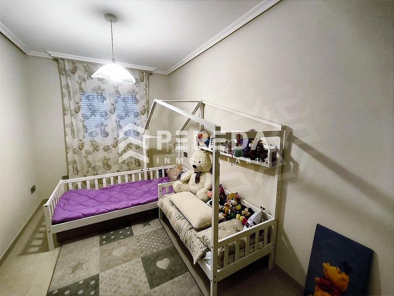 Foto c3f30850-0e6c-401e-ac10-c00640618e76. Casa amb aparcament a puebla de Vícar Vícar