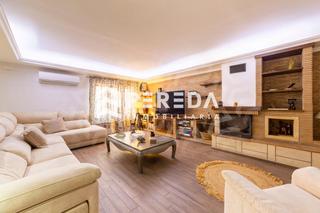 Casa adossada  Calle uruguay (b). Adosado tipo dúplex reformado en buenavista!!!