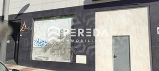 Local commercial  Avenida carlos iii (as). Amplio local comercial en carlos iii
