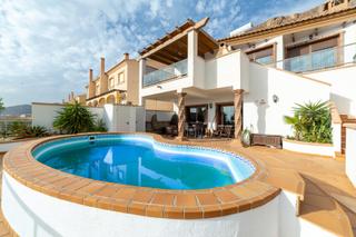 Chalet  Calle calle lago enol. Precioso chalet independiente aguadulce  , almeria con vistas al