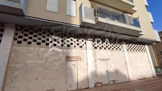 Geschäftsraum  Avenida bahia de almeria (a). Se vende local comercial en aguadulce norte