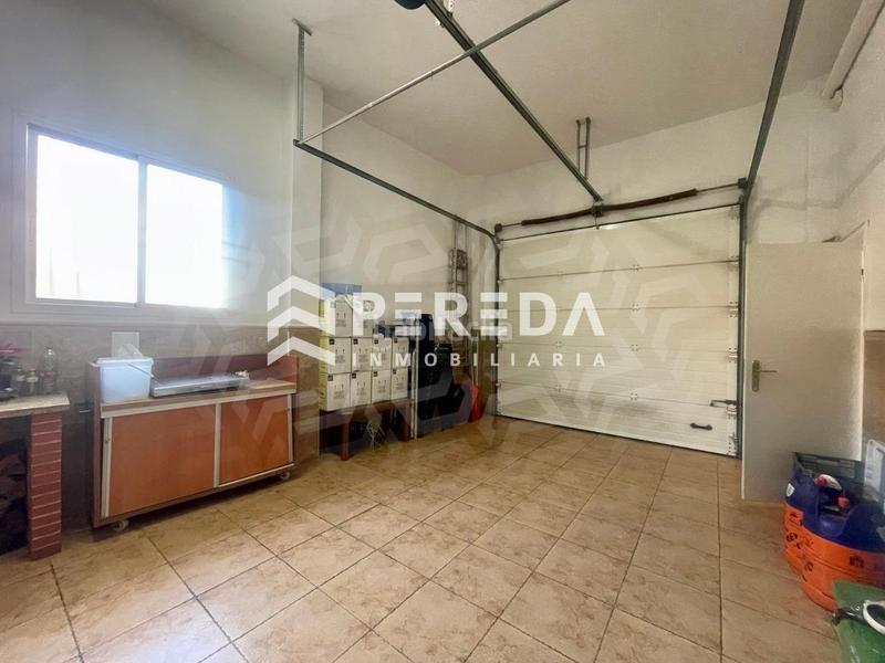 Foto 4375903b-cb4a-4b5b-9e5a-d25ffea61a8f. Casa amplia vivienda unifamiliar sobre local !! en Roquetas de Mar