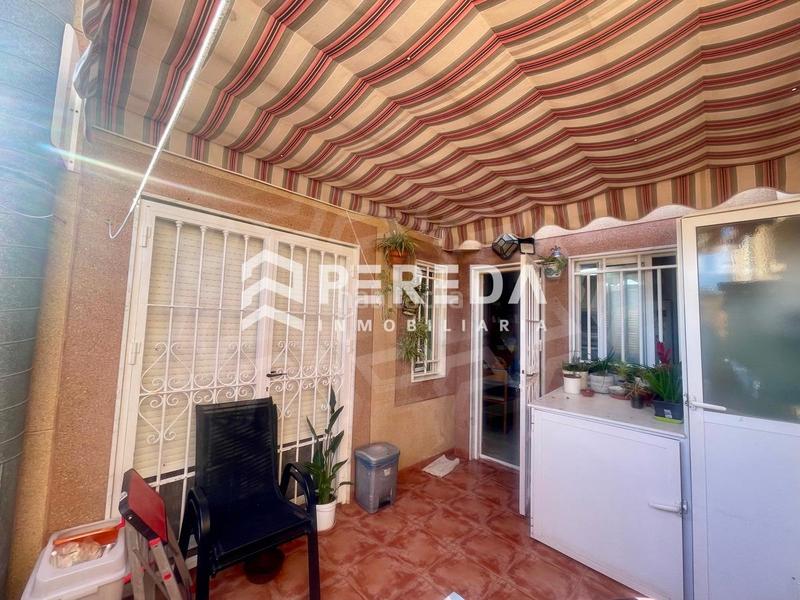 Foto ab533c11-c5d0-4cec-87f1-96138dae5403. Casa amplia vivienda unifamiliar sobre local !! en Roquetas de Mar