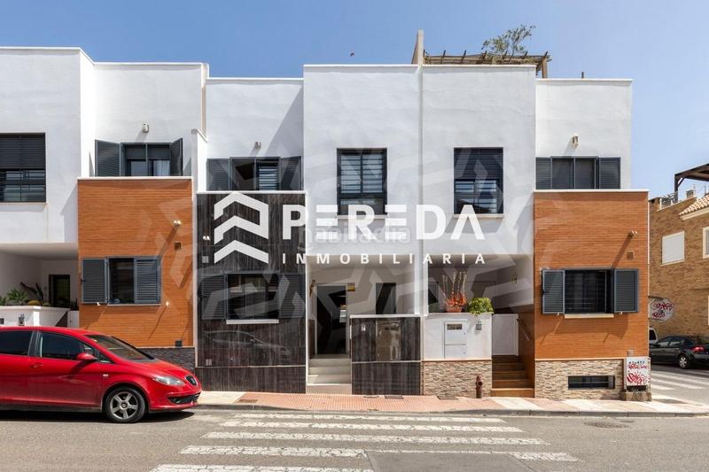 Foto 42c8eed9-40b9-4811-b8a2-b7fa77b89a3a. Casa con parcheggio in Aguadulce Sur Roquetas de Mar