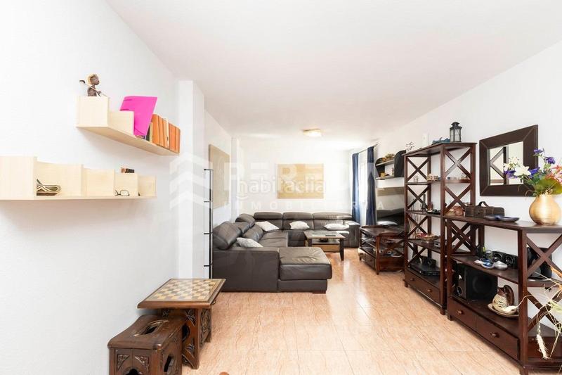 Foto 15ca0261-f30c-49ee-8dd8-1d4ac90dcdb1. Apartament amb piscina a El Puerto - La Romanilla Roquetas de Mar