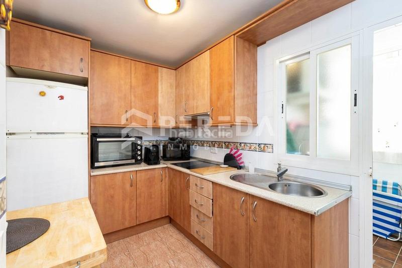 Foto 1677f8a1-ac35-4be9-9e2b-b15e5e004649. Apartament amb piscina a El Puerto - La Romanilla Roquetas de Mar