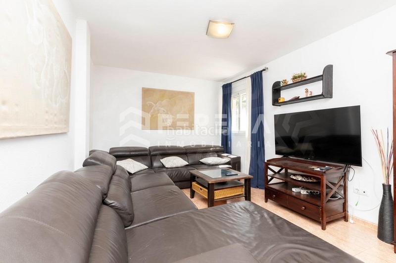 Foto be6b3178-5190-4897-8f4d-5c9b3a121eea. Apartament amb piscina a El Puerto - La Romanilla Roquetas de Mar