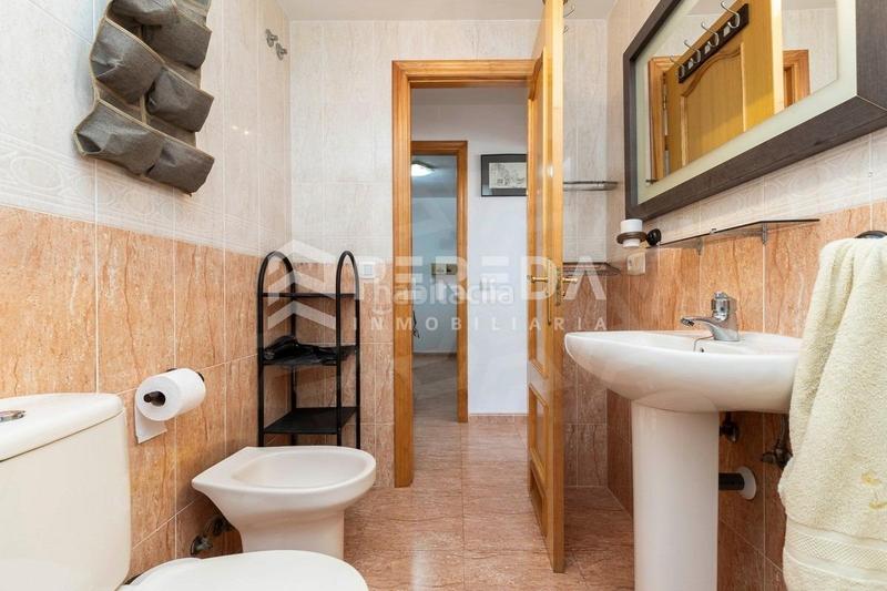 Foto cc8cc5ca-b5fa-40d5-b365-b9be15f9e4c9. Apartament amb piscina a El Puerto - La Romanilla Roquetas de Mar