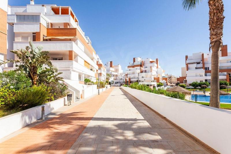 Foto e7c1e892-a0b4-4dd2-b47e-248276458b5f. Piccolo appartamento con parcheggio piscina in El Sabinar-Urbanizaciones-Las Marinas-Playa Serena Roquetas de Mar