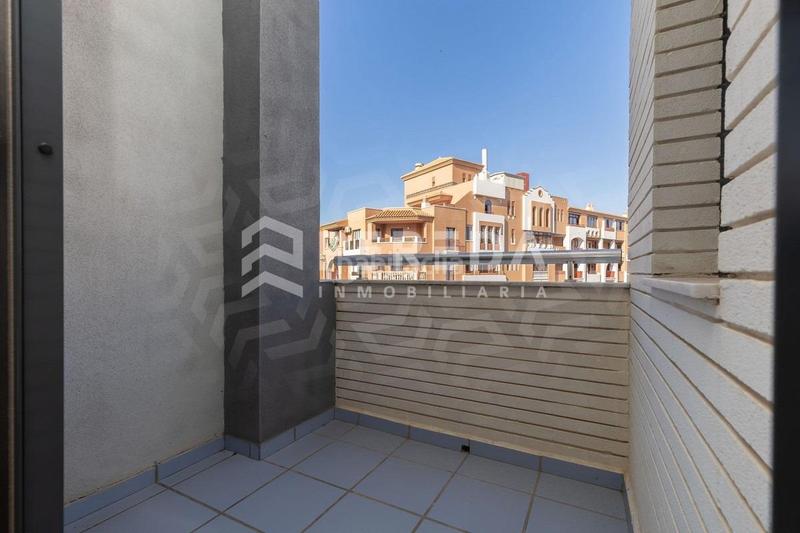 Foto c8b55a88-70fb-48ba-b4a1-0ee965a2e137. Appartamento con parcheggio piscina in El Sabinar-Urbanizaciones-Las Marinas-Playa Serena Roquetas de Mar