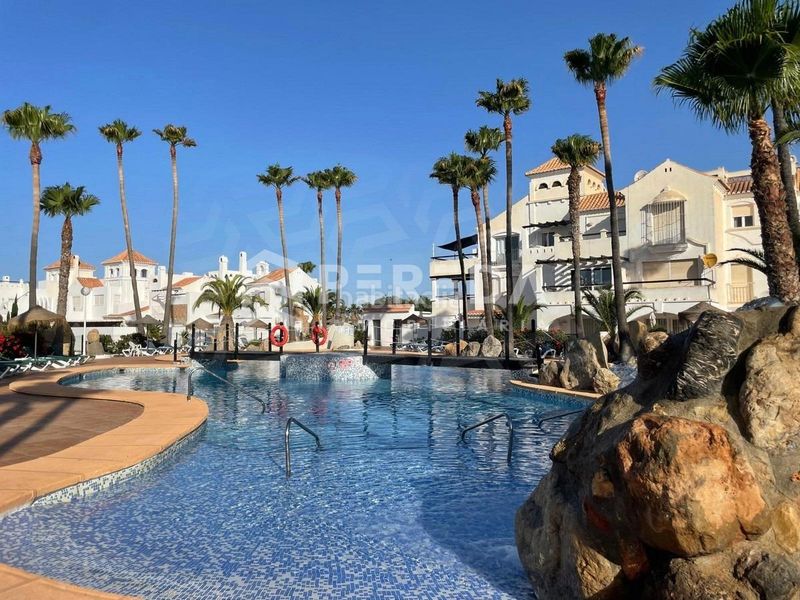 Foto 0a98b5ab-2bc0-4b9d-bf54-db57ae223ea0. Apartament amb piscina a El Sabinar-Urbanizaciones-Las Marinas-Playa Serena Roquetas de Mar