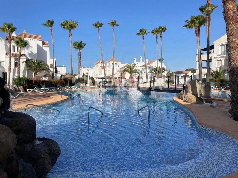 Foto 3553a848-f468-47ef-aa96-48c43c1d4d82. Apartament amb piscina a El Sabinar-Urbanizaciones-Las Marinas-Playa Serena Roquetas de Mar