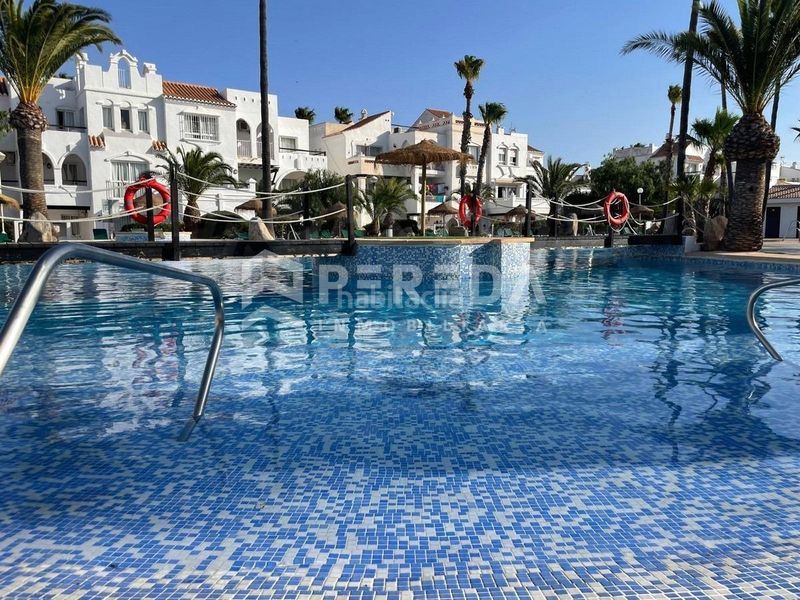 Foto 521a4024-ed9e-4310-95f7-06c1212ad024. Apartament amb piscina a El Sabinar-Urbanizaciones-Las Marinas-Playa Serena Roquetas de Mar