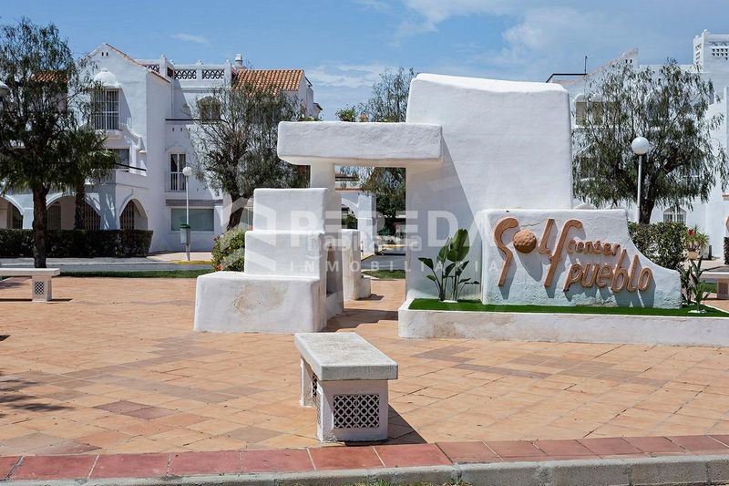 Foto 8c8fe026-bdf3-424f-aff9-4d239e7287e7. Apartament amb piscina a El Sabinar-Urbanizaciones-Las Marinas-Playa Serena Roquetas de Mar