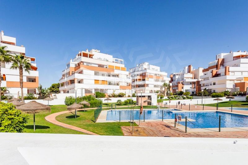 Foto d809d76f-11a0-4fd0-a08a-4b5301c6c1d7. Ático impresionante ático en el complejo agua serena, 2ª línea de playa en Roquetas de Mar