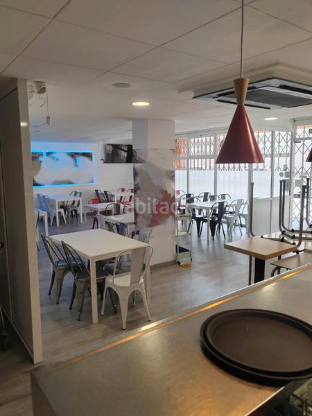 Foto 66445e28-27f4-4274-ba5b-efb5ce030815. Traspaso local comercial en carrer de francesc ribas 54 alquiler hamburgueseria en Granollers